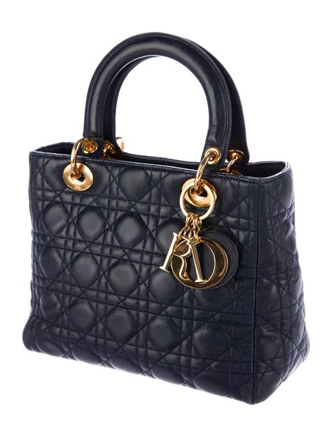 DIOR